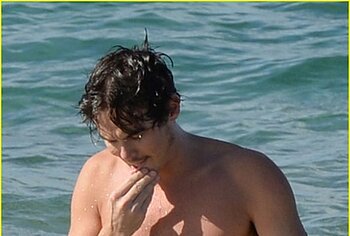 Tyler Blackburn Cut Cock Slip and Nude Photos