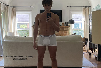 Tyler Blackburn Cut Cock Slip and Nude Photos