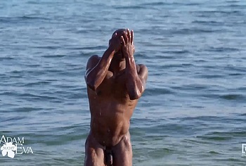 Collins Egege Frontal Nude Uncensored in Adam sucht Eva