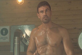 Theo James Shirtless And Sexy In The Gentlemen
