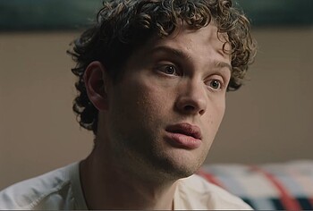 Leo Reich and Andrew Scott Hot Gay Scenes in It Gets Worse