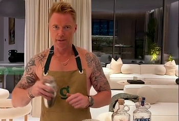 Ronan Keating Nude Selfie
