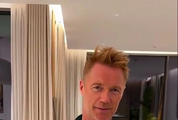 Ronan Keating Nude Selfie