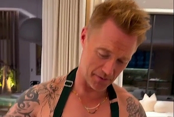 Ronan Keating Nude Selfie