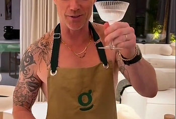 Ronan Keating Nude Selfie