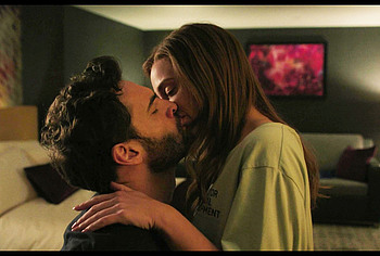 Tom Bateman Nude And Sex Scenes in The Love Hypothesis
