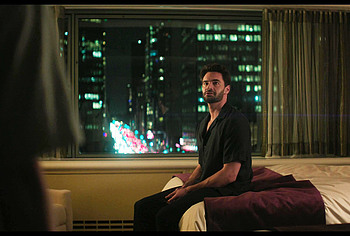Tom Bateman Nude And Sex Scenes in The Love Hypothesis