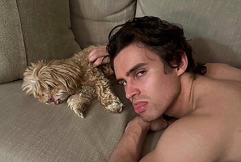 Michael Johnston shirtless and sexy photos