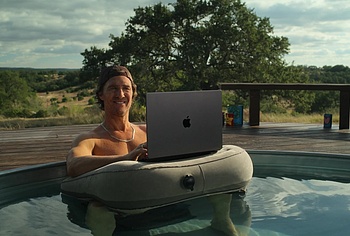Woody Harrelson and Matthew McConaughey Shirtless Scenes in Brothers