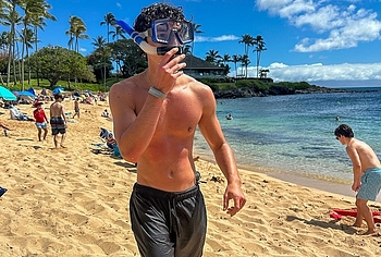 Charlie Bushnell Shirtless And Sexy Selfie Photos