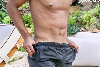 Jude Bellingham Nude And Cock Bulge Photos
