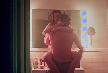 Josh Hartnett Nude And Sex Scenes in Verity