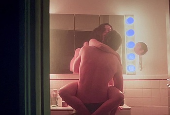 Josh Hartnett Nude And Sex Scenes in Verity