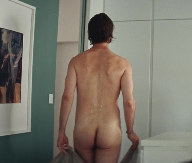 Yoann Gasiorowski Nude Ass Scenes in Paolo